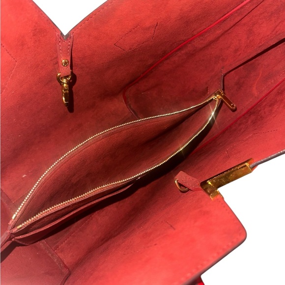 Louis Vuitton Monogram Kimono Tote - Picture 13 of 17